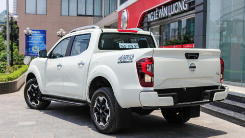 Mua xe bán tải nào với giá 800 triệu đồng?