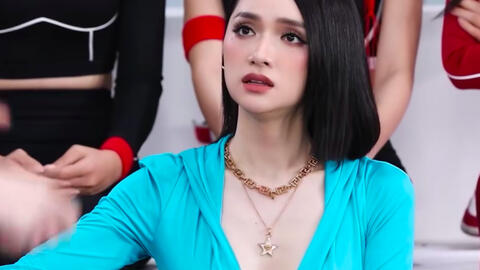 Hương Giang tuyên bố "dám chơi dám chịu", giữ nguyên một thái độ sau drama căng thẳng với Hồ Ngọc Hà