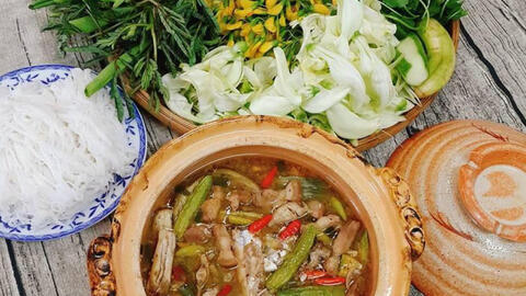 "Muốn ăn bông súng mắm kho, thì về Đồng Tháp ăn no đã thèm"