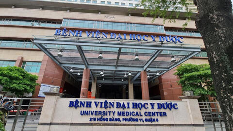 Bệnh viên Đại học Y dược TPHCM tạm dừng khám chữa bệnh vì có 4 ca nghi COVID-19
