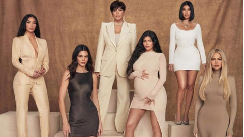Gia tộc Kardashian kiếm tiền như thế nào?
