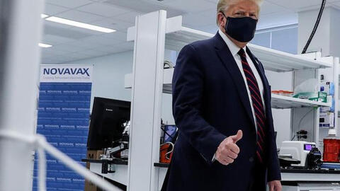 Tổng thống Mỹ Trump lần thứ 2 đeo khẩu trang nơi công cộng