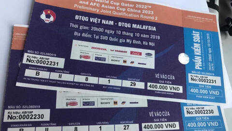 Cầu thủ cũng phải mua vé chợ đen trận Việt Nam - Malaysia