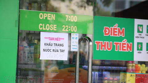 Chợ thuốc tây lớn nhất Sài Gòn cũng hết khẩu trang y tế, nước rửa tay