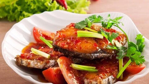Món ngon mỗi ngày: Đậm đà, đưa cơm với 3 cách làm cá thu sốt cà chua, sốt me, sốt tỏi ớt ngon khó cưỡng