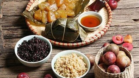 Tết Đoan Ngọ mùng 5/5 Âm lịch: Cùng gì, khấn thế nào?