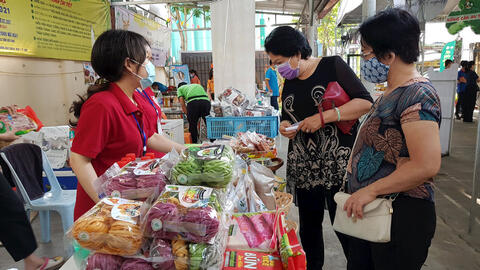 TP.HCM khai trương phiên chợ Tết xanh lần thứ 7