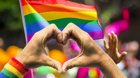 Thế giới LGBT: Hạnh phúc không nằm trên tờ giấy hôn thú