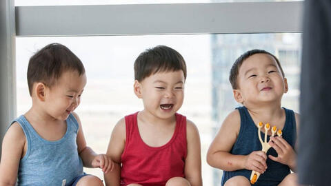 Bộ ba nhóc tì từng gây bão khắp châu Á một thời: Vẫn nhí nhố, mới 11 tuổi đã có chiều cao "khủng"