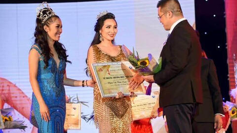 Hơn 20 cá nhân được Hội Nghệ nhân và Thương hiệu Việt Nam "phong" Nữ hoàng