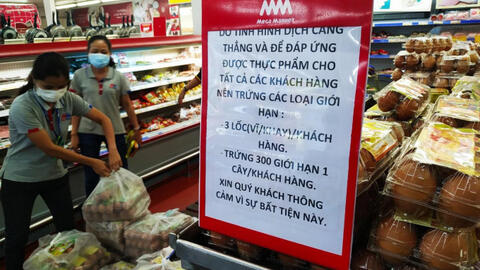 Siêu thị ở TPHCM gây tranh cãi khi giới hạn mỗi khách mua tối đa 3 vỉ trứng