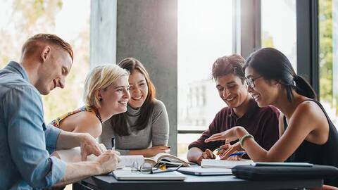 Lý do sinh viên cần phải nâng cao kỹ năng mềm
