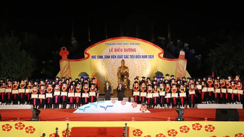 Hải Phòng thưởng hơn 4,8 tỷ đồng cho học sinh, giáo viên có học sinh đoạt giải Quốc gia, Quốc tế