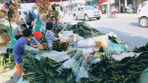 Chợ lá dong hơn 50 năm tuổi ở Sài Gòn đìu hiu vì giá thịt heo tăng cao