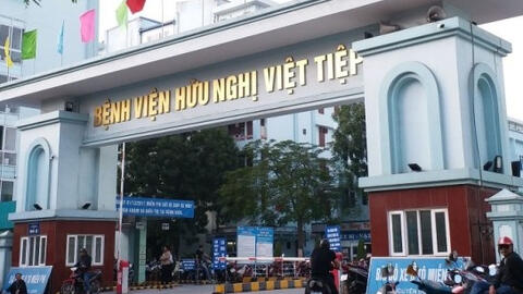 Cách ly bố đẻ của bệnh nhân dương tính với virus Covid-19 ở Hà Nội