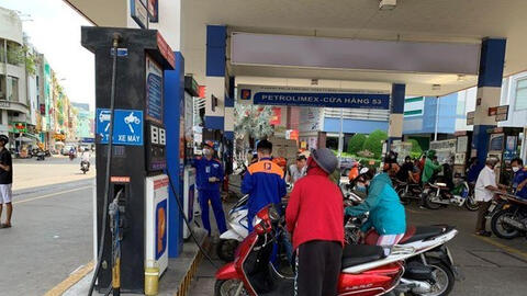 Giá xăng có thể giảm mạnh về 22.000 đồng/lít
