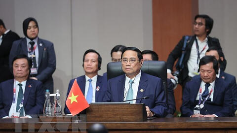 Thủ tướng phát biểu tại các Hội nghị Cấp cao ASEAN-Ấn Độ, ASEAN-Đông Á