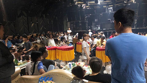 Đột kích bar Club 86 nổi tiếng ở Sài Gòn, hàng chục người dương tính với ma túy