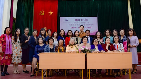 Tìm hiểu về 'vaccine và thuốc' để nâng cao năng lực phòng chống Covid-19 cho phụ nữ