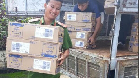 Long An thu giữ 500 thùng sữa Aptamil Profutura nghi nhập lậu