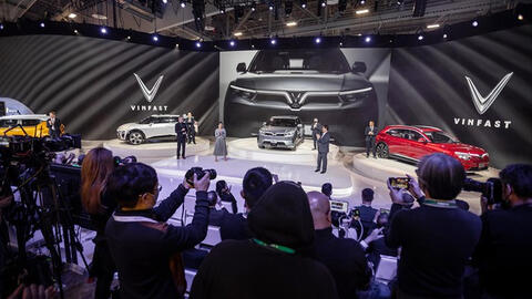Những toan tính trong việc VinFast tuyên bố dừng xe xăng từ năm 2022