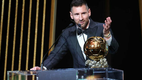 Được hỏi rằng liệu có phải cầu thủ hay nhất lịch sử, Messi có câu trả lời khiêm tốn khiến tất cả khâm phục
