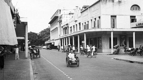 Những bức ảnh hiếm về phố Tràng Tiền  những năm 40 của thế kỉ trước