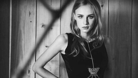 BST Prada Xuân-Hè 2020: Làn gió trong lành, cảm giác nhẹ nhàng trong trẻo