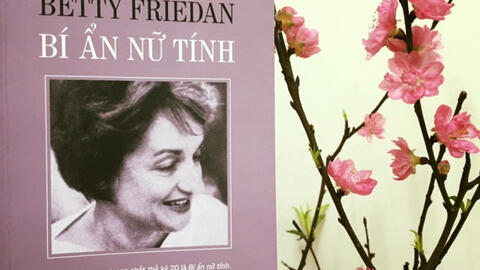 Đọc "bí ẩn nữ tính" và nói về giá trị của phụ nữ
