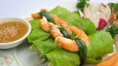 Nhớ về cuốn tôm Hà Nội