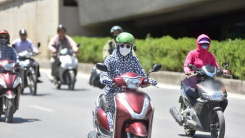 Nắng nóng gay gắt trên diện rộng, cảnh báo tia UV ở mức gây hại cao