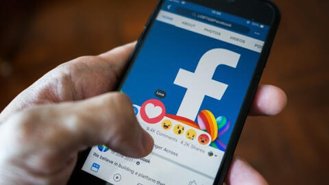 Cẩn trọng khi chia sẻ thông tin cá nhân trên Facebook