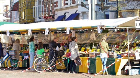 Hà Lan: Hàng nghìn người biểu tình phản đối lệnh giãn cách xã hội phòng Covid-19