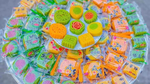 Bánh trung thu mini Trung Quốc giá vài nghìn đồng ồ ạt vào Việt Nam