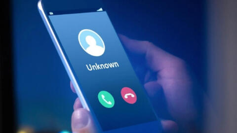 Khách Tây bị ngã khi chụp ảnh ở "mỏm đá tử thần" Hà Giang