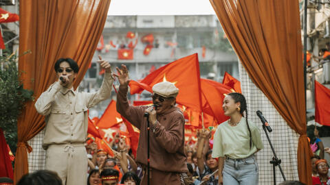 Đen Vâu lên tiếng khi MV cổ vũ SEA Games bị cho là coi thường phụ nữ, cổ xúy bạo lực