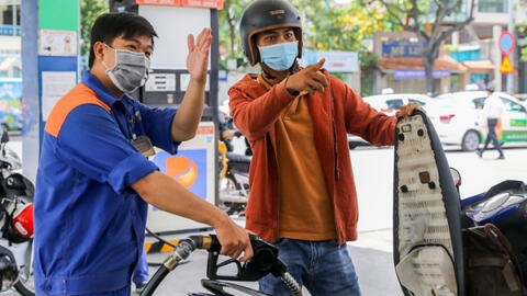 Giá xăng tăng lên mức cao nhất hơn 2 năm