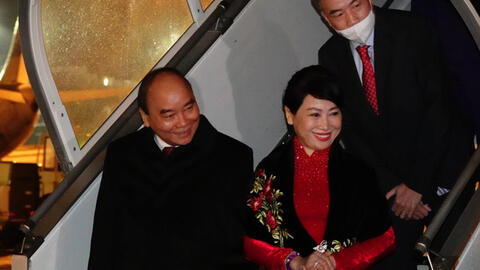 Chủ tịch nước Nguyễn Xuân Phúc đến Geneva, bắt đầu chuyến thăm Thụy Sỹ