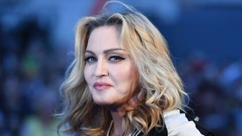 Nữ ca sĩ Madonna bị chỉ trích vì đăng tin thuốc sốt rét có thể chữa Covid-19