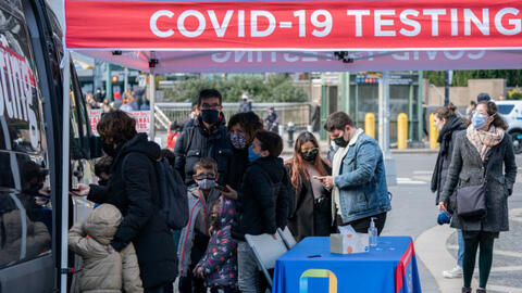 Lý do gì khiến biến chủng Omicron lây lan mạnh?