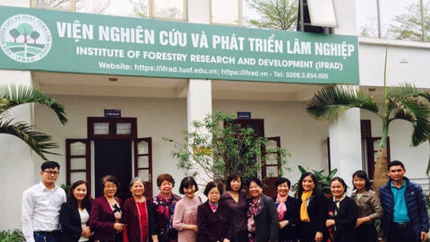 Câu lạc bộ Kovalepskaia thăm và làm việc với Đại học Thái Nguyên