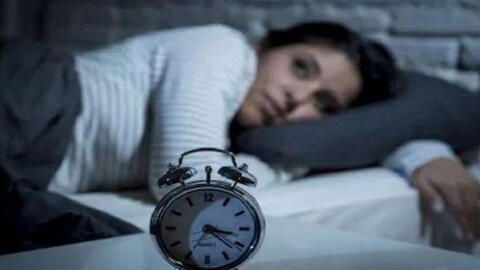 Bạn đang mất ngủ? Hãy thử các động tác yoga sau để có được giấc ngủ ngon