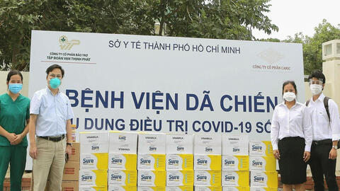 Vinamilk ủng hộ thêm 5 tỷ đồng sản phẩm và thiết bị y tế cho các trung tâm hồi sức tích cực và bệnh viện tuyến đầu
