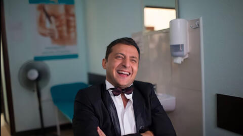 Chân dung ông Volodymyr Zelensky: Từ cây hài danh tiếng đến Tổng thống Ukraina