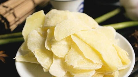 Mứt gừng trị ho mùa lạnh, dễ làm hơn bạn tưởng