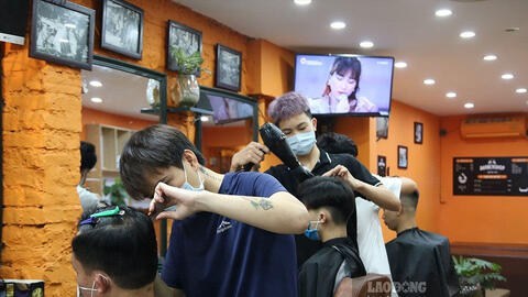 Hà Nội dừng hoạt động kinh doanh không thiết yếu từ 0h ngày 13/7