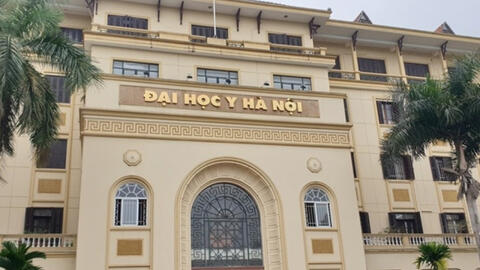 Hơn 100 bác sĩ kêu cứu vì không được nhận đủ bằng cấp như quy định