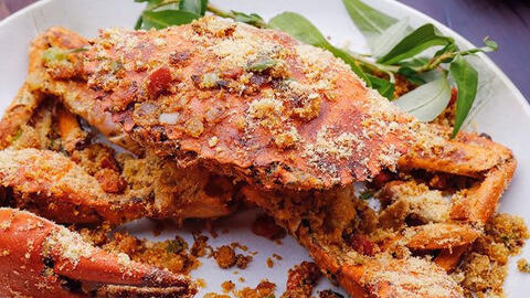 Món ngon mỗi ngày: Cách làm cua rang muối ớt kiểu Hồng Kông