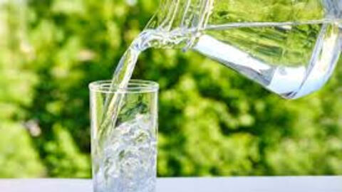 Chuyên gia dinh dưỡng hướng dẫn "3 giảm" khi uống nước: Tín đồ trà sữa và nước có ga giật mình
