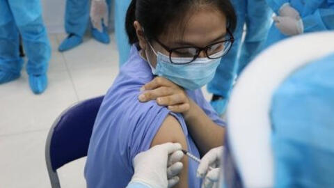 COVID-19 chiều 8/4: Thêm 9 ca dương tính nhập cảnh